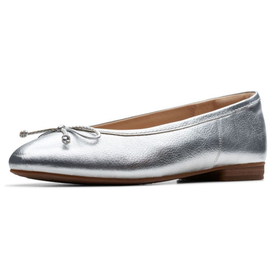 detail OBUV CLARKS FAWNA LILY SILVER LEATHER